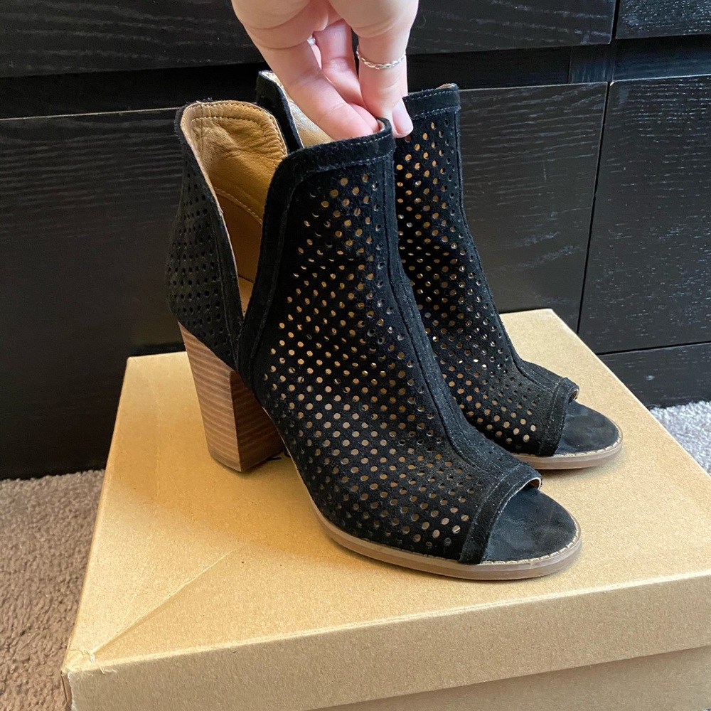 Lucky Brand Larise Bootie - Picture 4 of 8